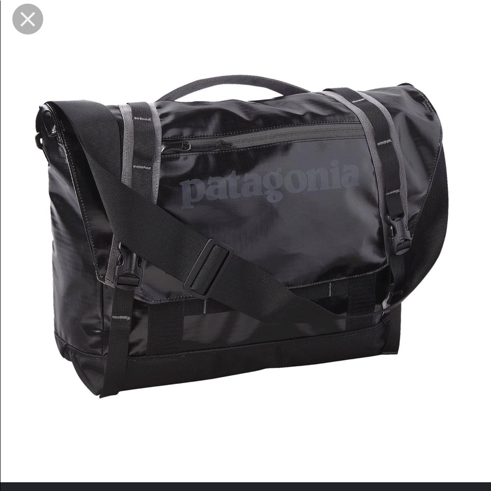 Patagonia black hole messenger